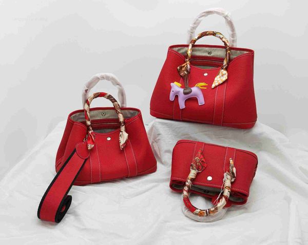designer herbag garden party evening cow garden on the first floor leather large messenger fashion women's bag live goods zbro
designer herbag garden party evening cow garden on the first floor leather large messenger fashion women's bag live goods zbro