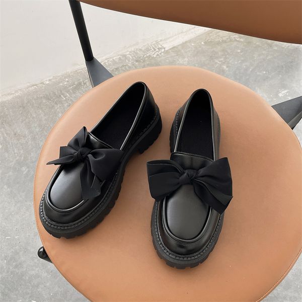 dress shoe flat shoes bow leather ladies autumn thick heel loafers woman fashion comfortable work zapatos 230421, Black
dress shoe flat shoes bow leather ladies autumn thick heel loafers woman fashion comfortable work zapatos 230421, Black