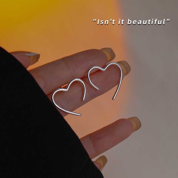 charm korean heart stud earrings for women personality simple geometric silver color heart statement earrings wedding hiphop jewelry aa23042, Golden
charm korean heart stud earrings for women personality simple geometric silver color heart statement earrings wedding hiphop jewelry aa23042, Golden