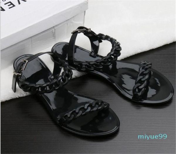 2021 summer plastic chain beach shoes candy color jelly sandals flat bottomed out fashion3339343, Black
2021 summer plastic chain beach shoes candy color jelly sandals flat bottomed out fashion3339343, Black