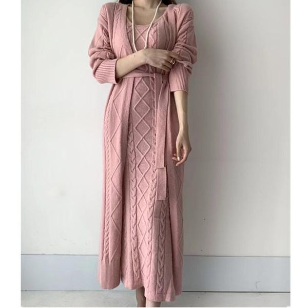 dress 2022 french twist women's cardigan sweater coat inner knitted suspender dress long dress suit, White
dress 2022 french twist women's cardigan sweater coat inner knitted suspender dress long dress suit, White