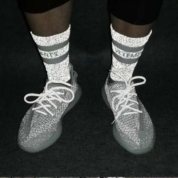 vetements reflective sock street fashion sports comfortable beautiful socking breathable mid tube autumn winter socks2584, Black
vetements reflective sock street fashion sports comfortable beautiful socking breathable mid tube autumn winter socks2584, Black