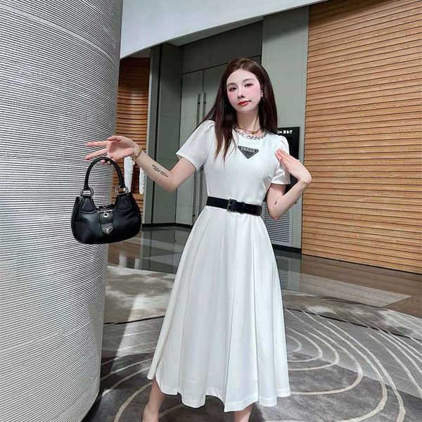 family spring/summer new temperament commuting triangle sign with diamonds for slim mid length dress, Black;gray
family spring/summer new temperament commuting triangle sign with diamonds for slim mid length dress, Black;gray