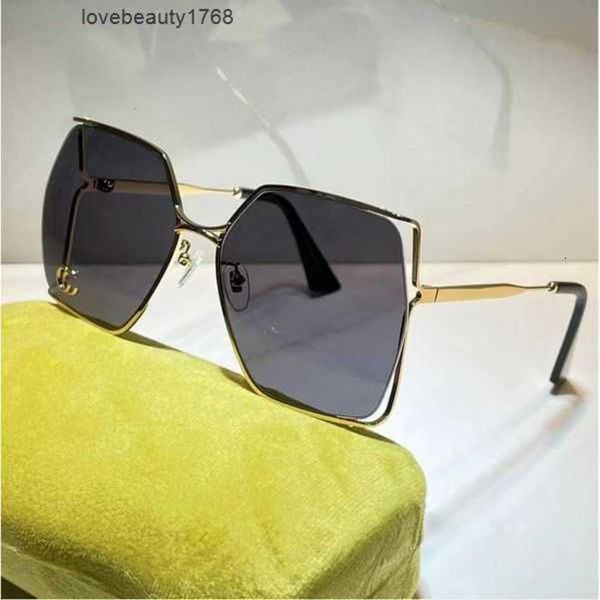 sunglasses for women classic sungod glasses summer fashion 0817s style metal and plank frame eye glasses protection, White;black
sunglasses for women classic sungod glasses summer fashion 0817s style metal and plank frame eye glasses protection, White;black
