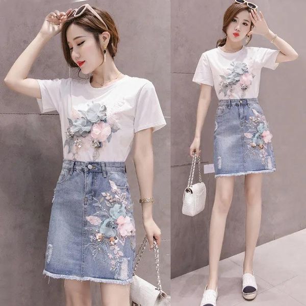 dress 2022 summer new fashion women loose 3d embroidery tshirt and sequins tassel denim skirt set female short jeans skirt suits w409, White
dress 2022 summer new fashion women loose 3d embroidery tshirt and sequins tassel denim skirt set female short jeans skirt suits w409, White