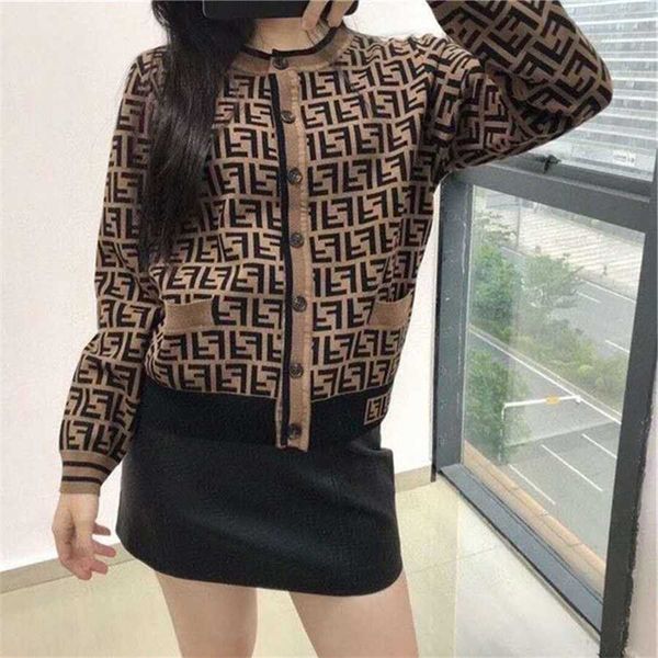 36% off goods european station network red letter round neck camel long sleeved coat vintage sweater cardigan knit female, White;black
36% off goods european station network red letter round neck camel long sleeved coat vintage sweater cardigan knit female, White;black