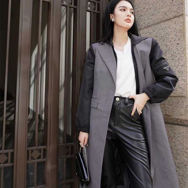 family spring and autumn new classic nylon triangle hooded vest+spliced sleeve length fashionable suit coat, White;black
family spring and autumn new classic nylon triangle hooded vest+spliced sleeve length fashionable suit coat, White;black