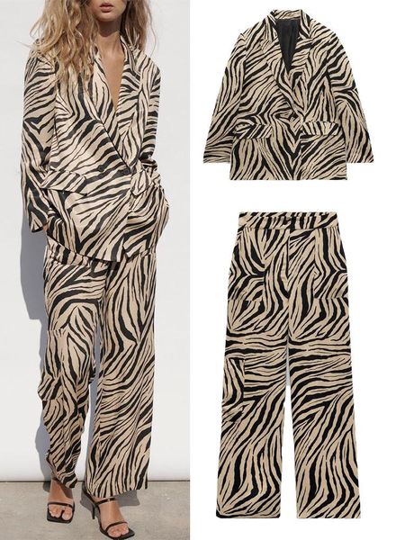 pants spring new retro texture animal print drape casual suit jacket + pocket decorative printing loose straight pants casual suit, White
pants spring new retro texture animal print drape casual suit jacket + pocket decorative printing loose straight pants casual suit, White