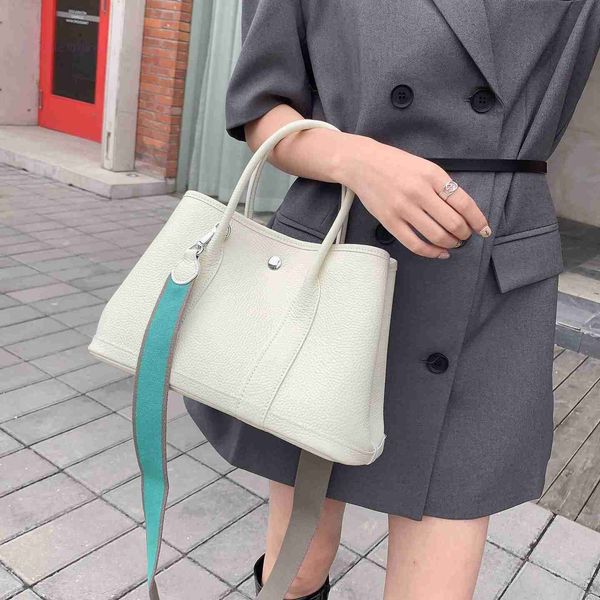 designer herbag garden party evening women's 2023 new layer cowhide garden single shoulder messenger large capacity portable tote bag 9
designer herbag garden party evening women's 2023 new layer cowhide garden single shoulder messenger large capacity portable tote bag 9