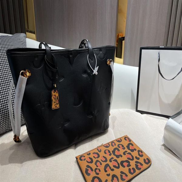 2021 luxury designer fashion shopping bag brand black leather classic large-capacity handbag246k
2021 luxury designer fashion shopping bag brand black leather classic large-capacity handbag246k