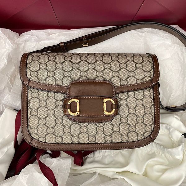 2size fashion saddle horsebit 1955 guicci bag for woman mens designer cleo canvas large tote bag luxurys handbag shoulder bags genuine leath
2size fashion saddle horsebit 1955 guicci bag for woman mens designer cleo canvas large tote bag luxurys handbag shoulder bags genuine leath