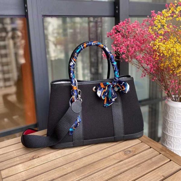 designer herbag garden party evening 2023 spring new canvas with layer cowhide garden fashion hand color contrast versatile messenger bag ar
designer herbag garden party evening 2023 spring new canvas with layer cowhide garden fashion hand color contrast versatile messenger bag ar