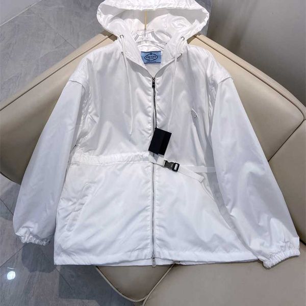 34% off family spring/summer new trendy cool fashion triangle label hooded slim windbreaker sunscreen sleeve removable, Black
34% off family spring/summer new trendy cool fashion triangle label hooded slim windbreaker sunscreen sleeve removable, Black