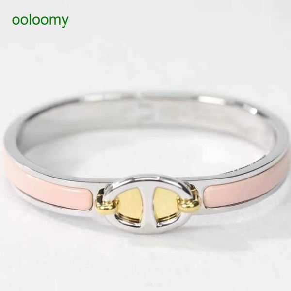 hemrres designer bracelet gold bracelet for women high version direct delivery light luxury h new rose gold pig nose enamel male and female, Black
hemrres designer bracelet gold bracelet for women high version direct delivery light luxury h new rose gold pig nose enamel male and female, Black