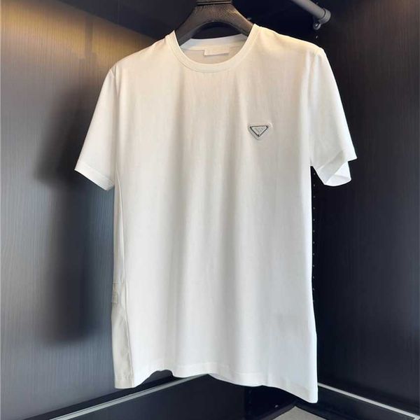 family triangle label tape embossed letter short sleeve t-shirt men's and women's side pockets nylon panel badge t-shirt, White;black
family triangle label tape embossed letter short sleeve t-shirt men's and women's side pockets nylon panel badge t-shirt, White;black
