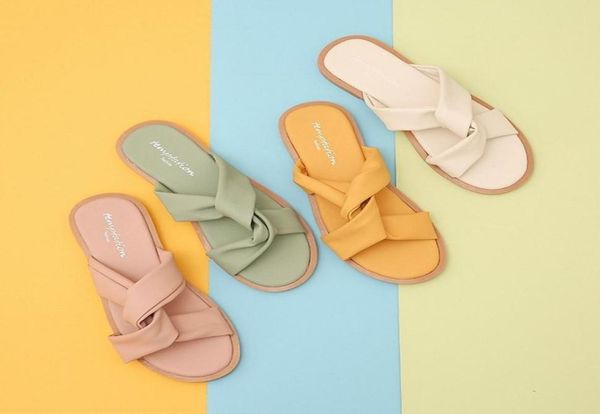 2022 womens sandals flat heel slides slippers casual shoes green pink nude black red sports sneakers3602164
2022 womens sandals flat heel slides slippers casual shoes green pink nude black red sports sneakers3602164