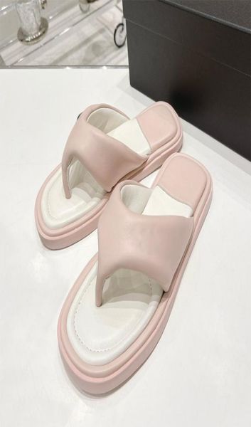 summer new bread flip flops slippers designer sandales simple luxury lovely slideshow fat chunky uppers mixed sheepsk2920170, Black
summer new bread flip flops slippers designer sandales simple luxury lovely slideshow fat chunky uppers mixed sheepsk2920170, Black