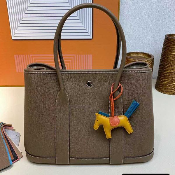designer herbag garden party evening 2023 new togo genuine leather women's one shoulder tote versatile garden portable big shopping buc
designer herbag garden party evening 2023 new togo genuine leather women's one shoulder tote versatile garden portable big shopping buc