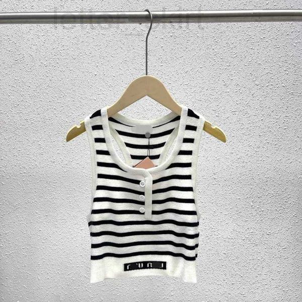 women's knits & tees designer early spring new fashion letter jacquard stripe knitted tank -shirthalf skirtdress set goddess dress t4cv, White
women's knits & tees designer early spring new fashion letter jacquard stripe knitted tank -shirthalf skirtdress set goddess dress t4cv, White