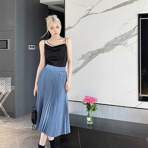 26% off family spring/summer new triangle micro label decoration acetic acid waist large swing pressed pleated age reducing versatile half s, Black
26% off family spring/summer new triangle micro label decoration acetic acid waist large swing pressed pleated age reducing versatile half s, Black