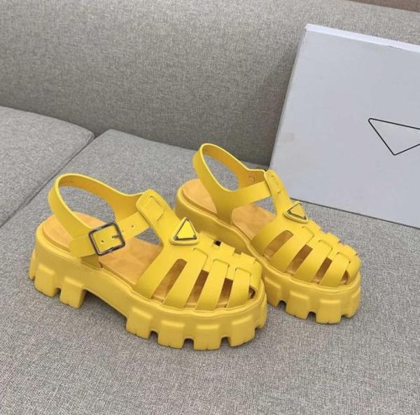yellow monolith platform gladiator rubber sandals triangle logo smooth leather shoes women luxury designer anklestrap chunky luxe7772154, Black
yellow monolith platform gladiator rubber sandals triangle logo smooth leather shoes women luxury designer anklestrap chunky luxe7772154, Black