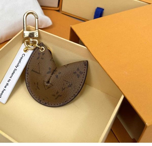 with box fortune cookie bag hanging keychain car keychain flower charm jewelry women men gifts fashion pu leather key chain accessories02, Silver
with box fortune cookie bag hanging keychain car keychain flower charm jewelry women men gifts fashion pu leather key chain accessories02, Silver