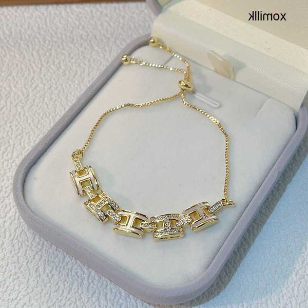 hermm designer bracelet real gold electroplated zircon h letter with white shell simple and high end feel small fashionable temperament e5k4, Black
hermm designer bracelet real gold electroplated zircon h letter with white shell simple and high end feel small fashionable temperament e5k4, Black