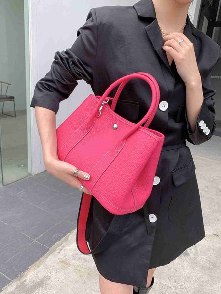 designer herbag garden party evening new garden fashion first layer cowhide versatile large capacity women's hand pure leather tote bag
designer herbag garden party evening new garden fashion first layer cowhide versatile large capacity women's hand pure leather tote bag