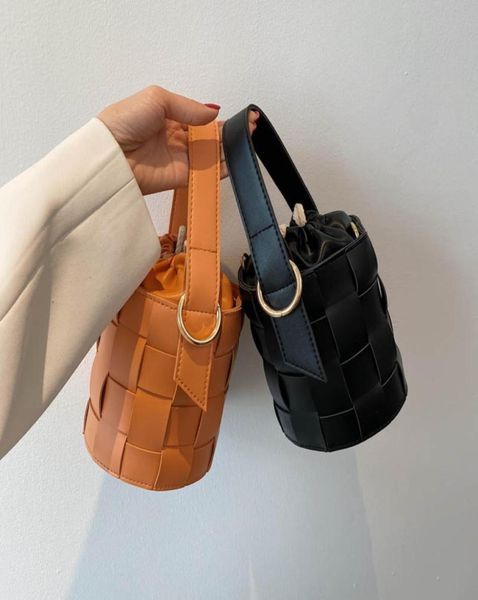 internet celebrity fashion foreign handheld shoulder crossbody bag2229229, Blue;pink
internet celebrity fashion foreign handheld shoulder crossbody bag2229229, Blue;pink
