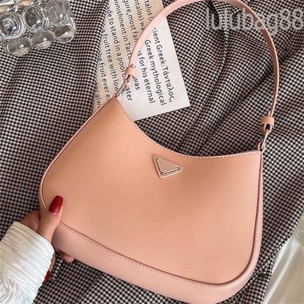 triangle women bag pure hobo leather white purse delicate cleo flap metal letter enamel sacoche plated silver buckle small handbag attractiv
triangle women bag pure hobo leather white purse delicate cleo flap metal letter enamel sacoche plated silver buckle small handbag attractiv