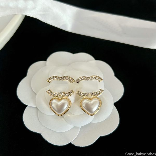 Womens Designer Earrings Ear Stud Designers Brand Letters Fashion Women Earring Wedding Party Jewerlry Classic Style
Womens Designer Earrings Ear Stud Designers Brand Letters Fashion Women Earring Wedding Party Jewerlry Classic Style