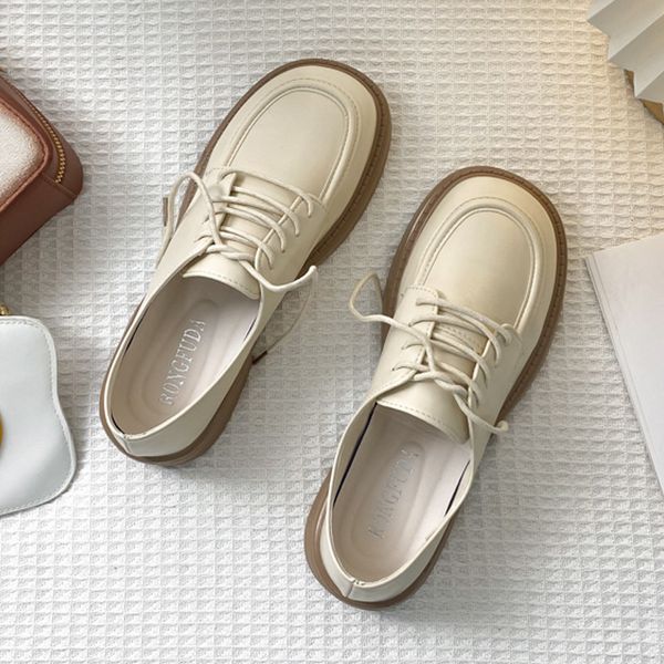 dress shoes spring british retro platform oxford for women white black leather round head toe flats fashion loafers female 230421
dress shoes spring british retro platform oxford for women white black leather round head toe flats fashion loafers female 230421