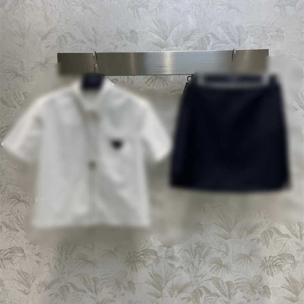 spring/summer new family shirt metal triangle half skirt set with chain, White
spring/summer new family shirt metal triangle half skirt set with chain, White