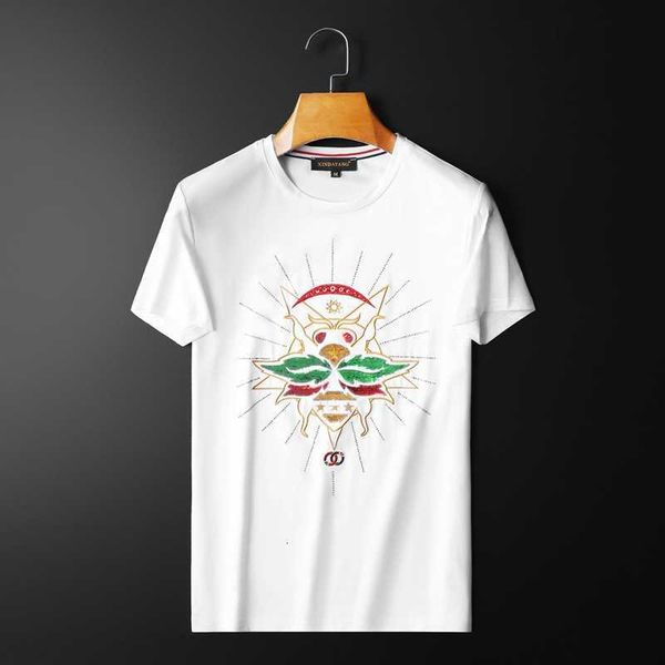summer new 2023 men's personality letter embroidery little bee round neck short sleeve t-shirt fashion fit, White;black
summer new 2023 men's personality letter embroidery little bee round neck short sleeve t-shirt fashion fit, White;black