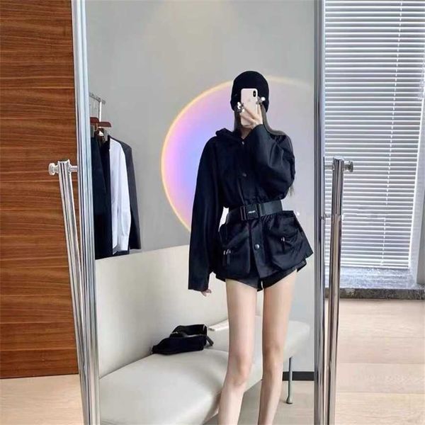 32% off family spring/summer new fashion classic triangle packaging decoration waist trendy hooded nylon windbreaker coat, Black
32% off family spring/summer new fashion classic triangle packaging decoration waist trendy hooded nylon windbreaker coat, Black