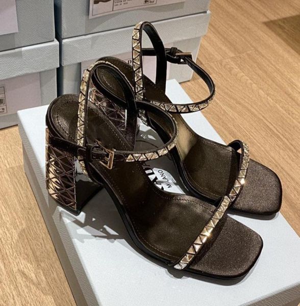 spring summer genuine leather chunky heel sandal ladies rhinestone band ankle strap sandals femal open edge beads sho3446836, Black
spring summer genuine leather chunky heel sandal ladies rhinestone band ankle strap sandals femal open edge beads sho3446836, Black