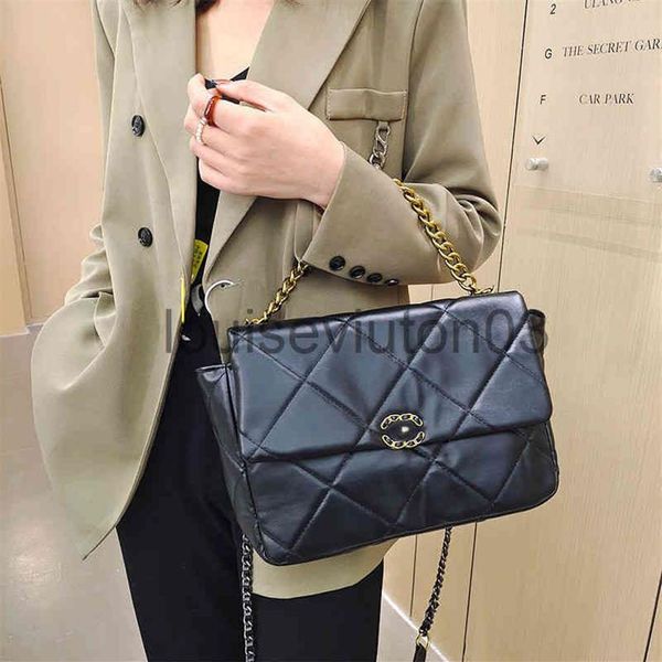 designer channel bag tote handbag man woman lovers new chain large capacity luxurious fashion messenger shoulder bag265m
designer channel bag tote handbag man woman lovers new chain large capacity luxurious fashion messenger shoulder bag265m