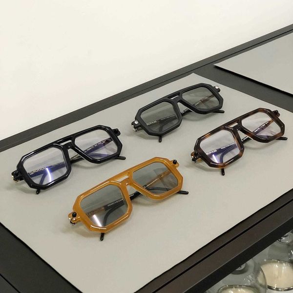 2023 kuboraum sunglasses optical glasses frame eyeglass box high quality, White;black
2023 kuboraum sunglasses optical glasses frame eyeglass box high quality, White;black