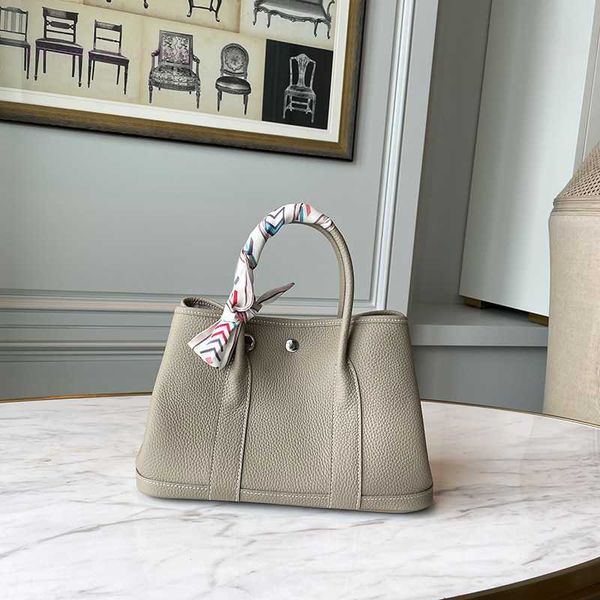 designer herbag garden party evening new garden fashion first layer cowhide versatile large capacity women's hand pure leather tote bag
designer herbag garden party evening new garden fashion first layer cowhide versatile large capacity women's hand pure leather tote bag