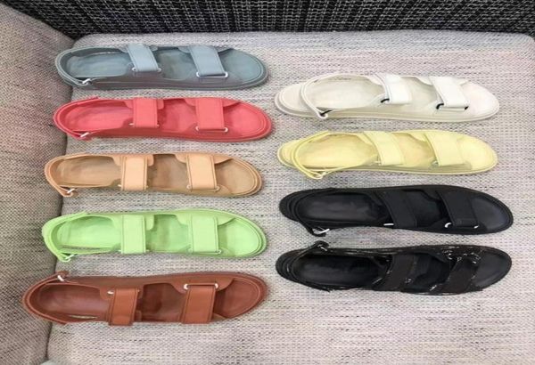 2021 sandals women slipper men slides leather sandal womens hook loop casual shoes 3541 with black box and dust bag 889882586155
2021 sandals women slipper men slides leather sandal womens hook loop casual shoes 3541 with black box and dust bag 889882586155