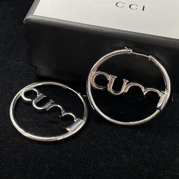 2023 new fashion brand earring silver double letter material personality earrings women wedding party designer jewelry high qualit238e
2023 new fashion brand earring silver double letter material personality earrings women wedding party designer jewelry high qualit238e