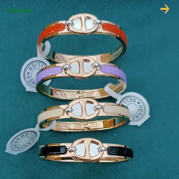 hemres designer bracelet 2023 counter pig nose enamel new colorless rose gold couple's high beauty gift gold bracelet for women 8t6i, Black
hemres designer bracelet 2023 counter pig nose enamel new colorless rose gold couple's high beauty gift gold bracelet for women 8t6i, Black