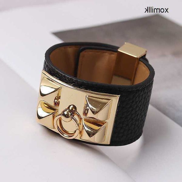 hermm elegant jade bangle bracelet bracelet female korean trendsetter leather gold wide titanium steel fashion punk style rivet belt buckle, Golden;silver
hermm elegant jade bangle bracelet bracelet female korean trendsetter leather gold wide titanium steel fashion punk style rivet belt buckle, Golden;silver