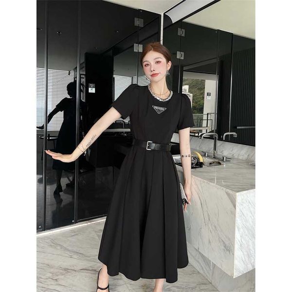 30% off family summer new heavy industry diamond triangle emblem slim temperament wrapped waist belt bottom pleated dress, Black;gray
30% off family summer new heavy industry diamond triangle emblem slim temperament wrapped waist belt bottom pleated dress, Black;gray