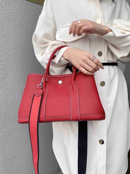 designer herbag garden party evening new garden fashion first layer cowhide versatile large capacity women's hand pure leather tote bag
designer herbag garden party evening new garden fashion first layer cowhide versatile large capacity women's hand pure leather tote bag