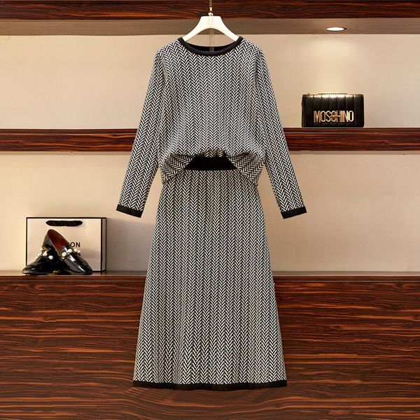 two piece dress plus size l-4xl kniting suit female striped a-line skirt sweater pullovers long sleeve autumn winter two piece set women 230, White
two piece dress plus size l-4xl kniting suit female striped a-line skirt sweater pullovers long sleeve autumn winter two piece set women 230, White