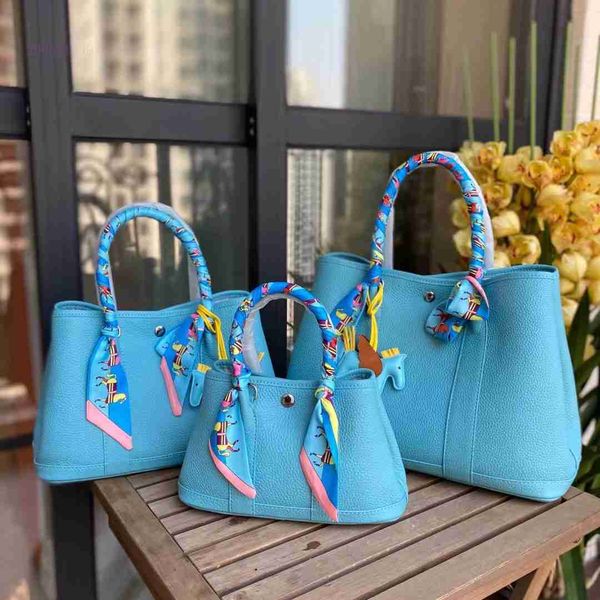 designer herbag garden party evening women's 2023 new layer cowhide garden single shoulder messenger large capacity portable tote bag
designer herbag garden party evening women's 2023 new layer cowhide garden single shoulder messenger large capacity portable tote bag