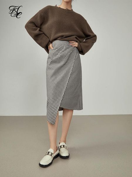 dresses fsle women's winter irregular design high waist skirt thicken wool black white plaid women commuter allmatch long skirts, White;black
dresses fsle women's winter irregular design high waist skirt thicken wool black white plaid women commuter allmatch long skirts, White;black