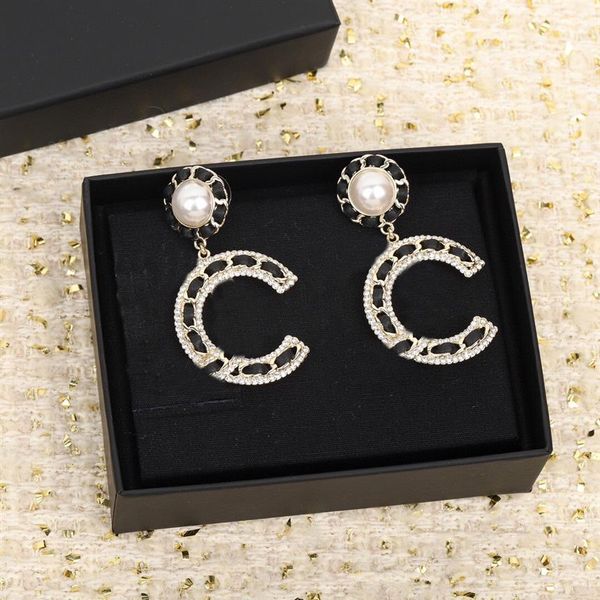 2022 charm drop earring with diamond and black genuine leathe for women wedding jewelry gift have box stamp ps7817280v, Golden
2022 charm drop earring with diamond and black genuine leathe for women wedding jewelry gift have box stamp ps7817280v, Golden