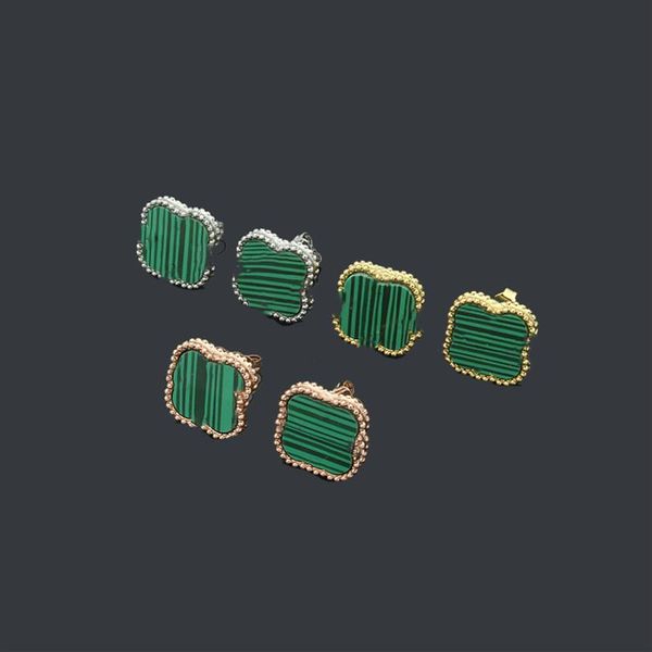 charm stud earrings designer vc letter shell colored with four leaf flowers agate black white red green flowers single for womens 2147, Golden
charm stud earrings designer vc letter shell colored with four leaf flowers agate black white red green flowers single for womens 2147, Golden